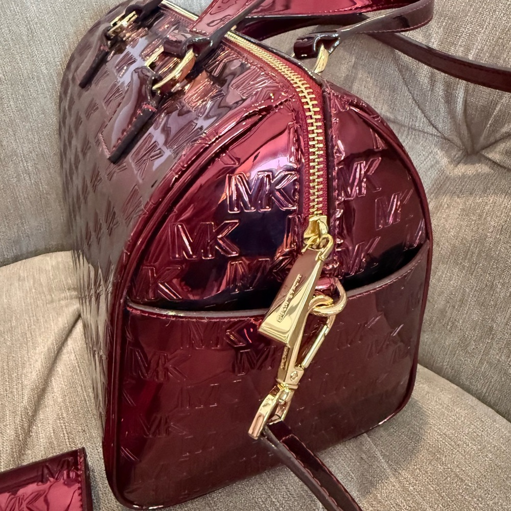 Michael Kors Glossy Red Satchel and Wallet Set - Picture 6 of 12